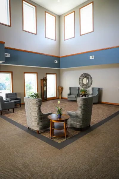 Heritage Pointe assisted living seating area