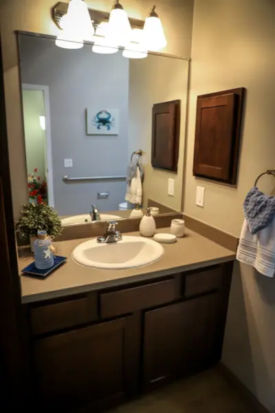 Heritage Pointe assisted living model apartment bath