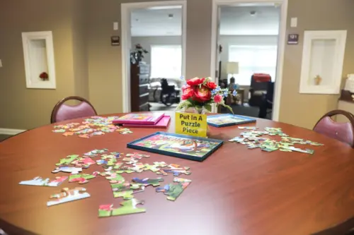 The Heritage at College View Memory Care Portraits Puzzle station