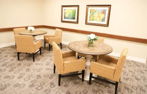 The Heritage at Fountain Point assisted living hallway den