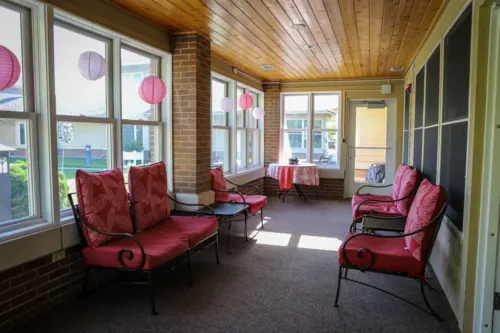 The Heritage at Meridian Gardens memory care sunroom