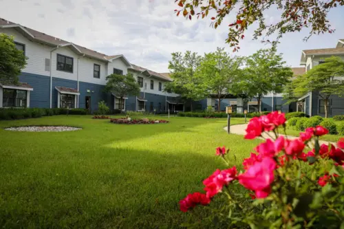 Heritage Ridge senior living secure outdoor courtyard