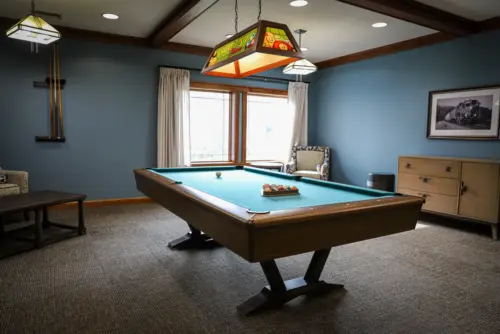 Heritage Ridge senior living billiards and game room