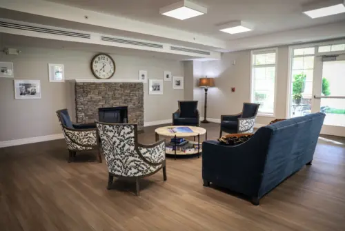 Ridgewood Senior Living assisted living commons area