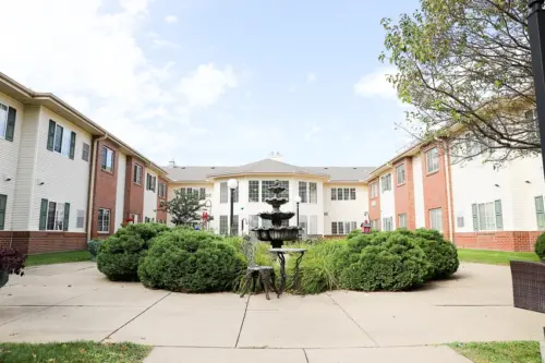 The Heritage at Northern Hills assisted living courtyard fountain